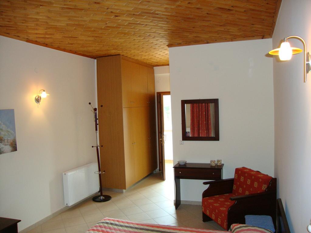 Bistola Guesthouse Vlakhokeraséa Extérieur photo
