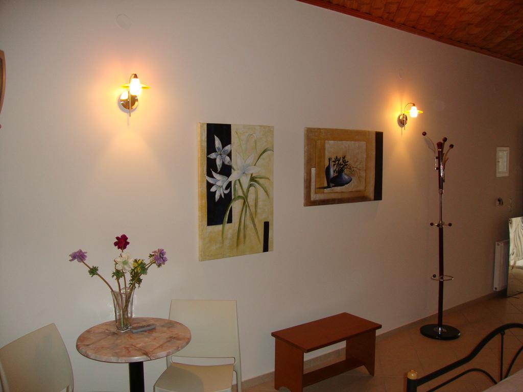 Bistola Guesthouse Vlakhokeraséa Extérieur photo