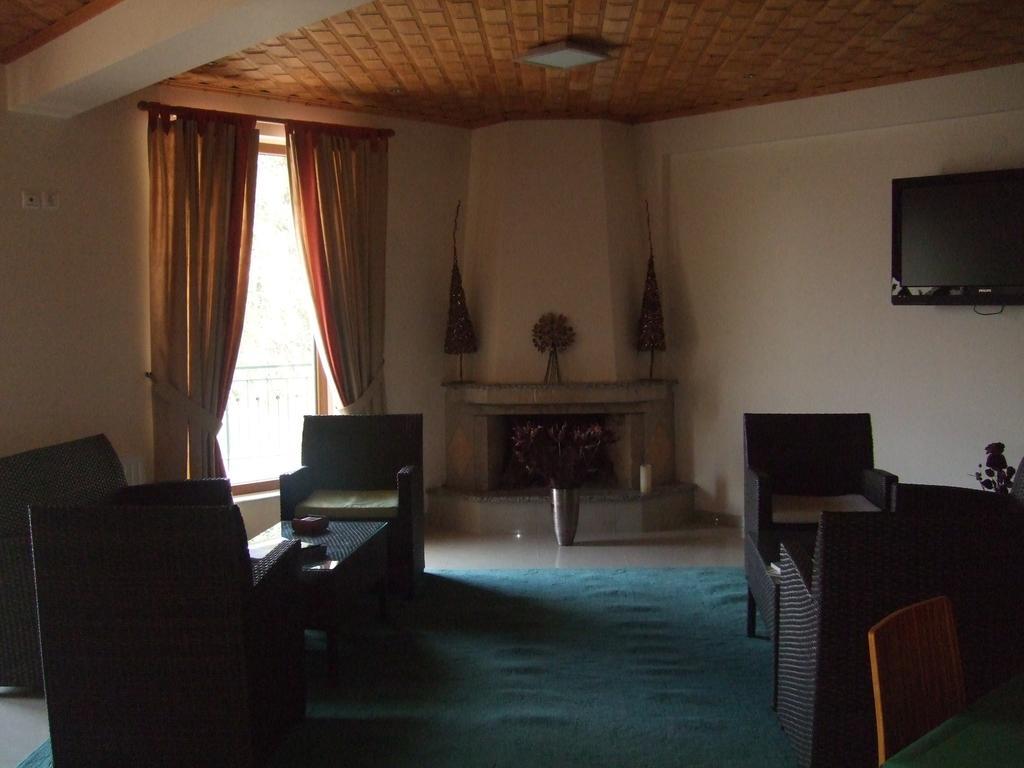 Bistola Guesthouse Vlakhokeraséa Extérieur photo
